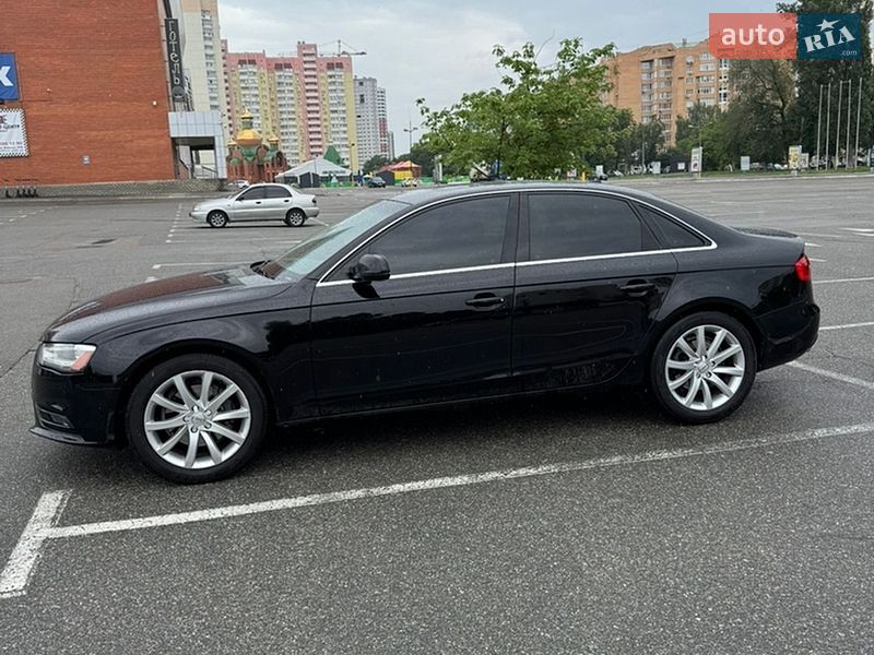 Седан Audi A4 2012 в Броварах