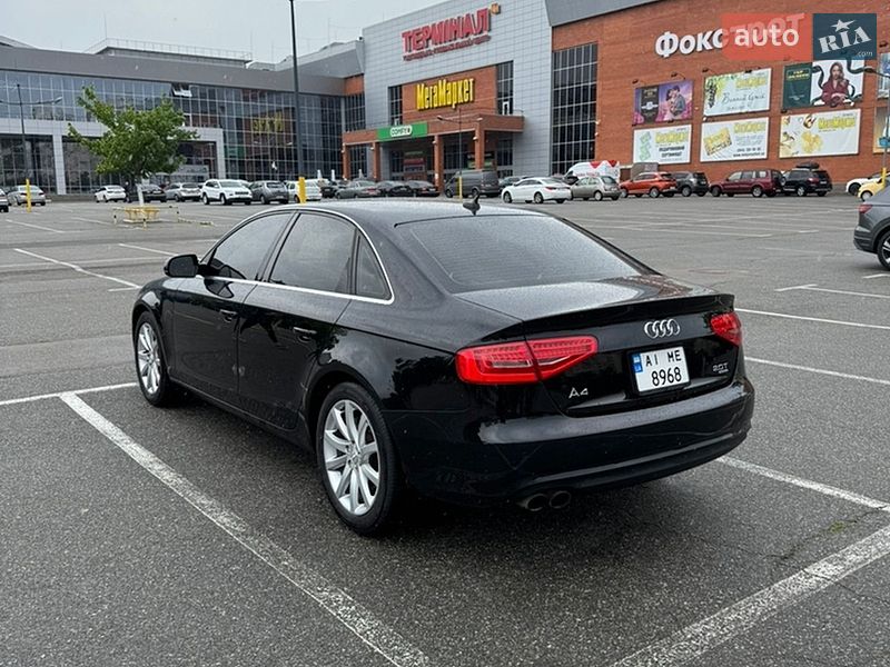 Седан Audi A4 2012 в Броварах