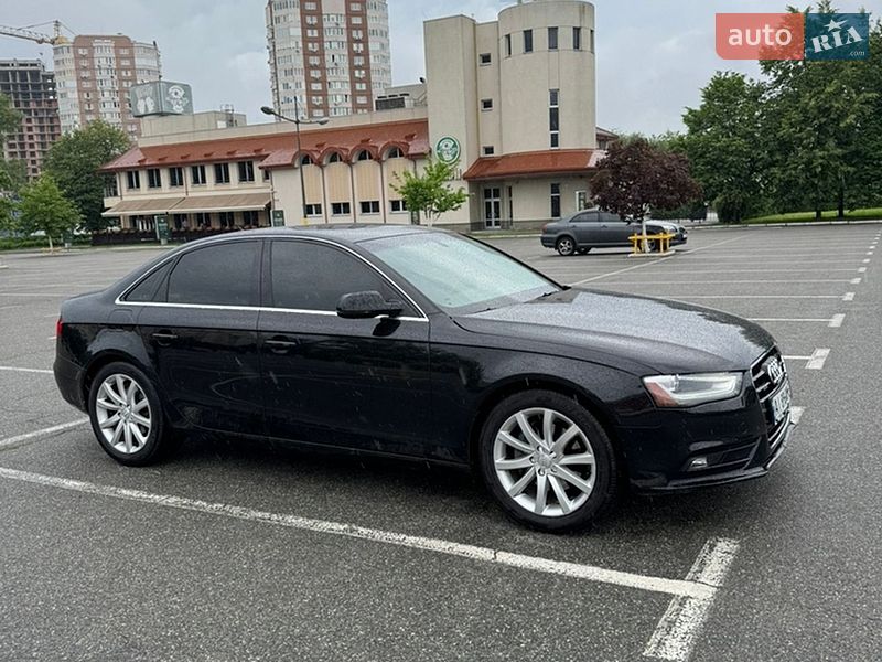 Седан Audi A4 2012 в Броварах