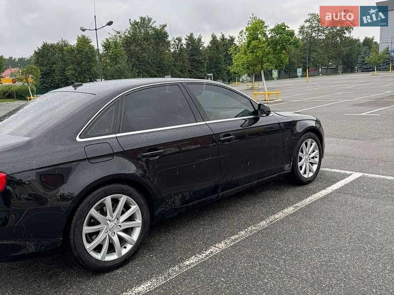 Седан Audi A4 2012 в Броварах
