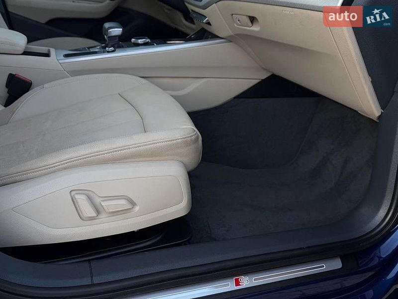 Седан Audi A4 2018 в Кременчуці