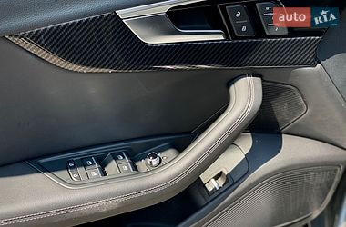 Седан Audi A4 2022 в Києві