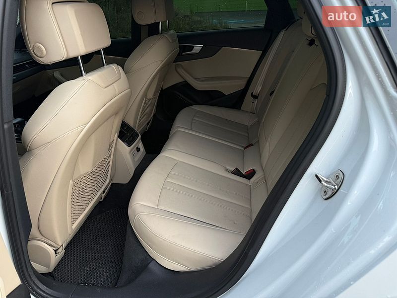 Седан Audi A4 2021 в Києві