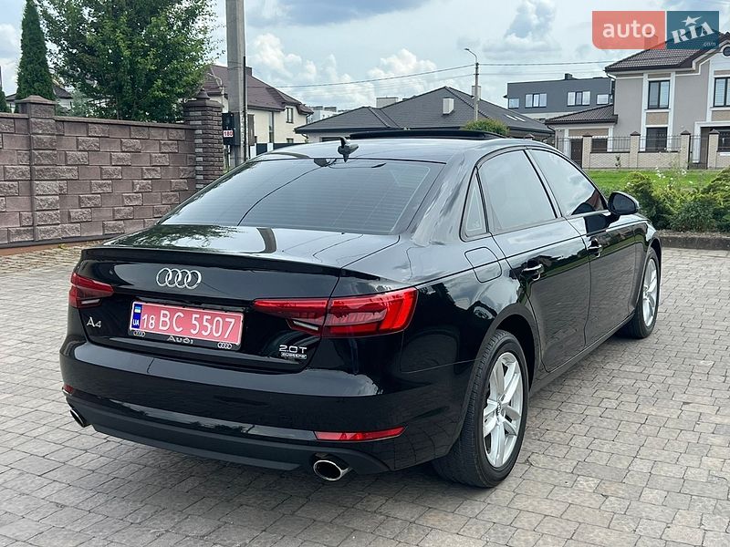 Седан Audi A4 2016 в Ровно