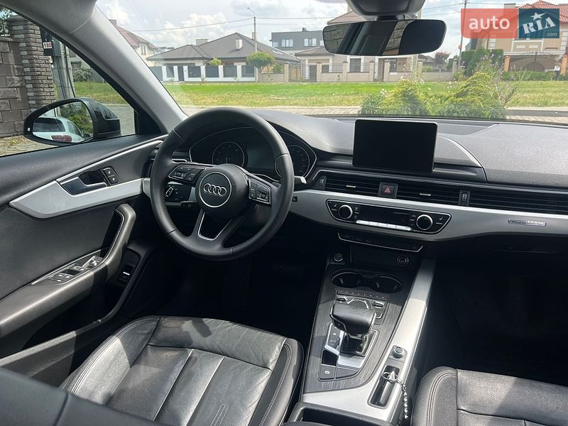 Седан Audi A4 2016 в Ровно
