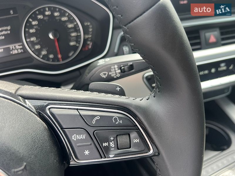 Седан Audi A4 2016 в Ровно