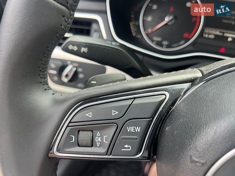 Седан Audi A4 2016 в Ровно