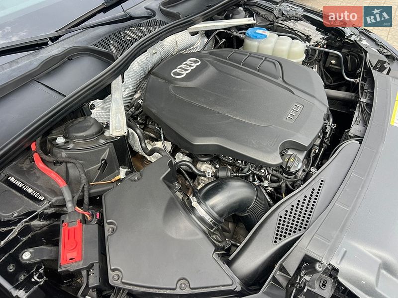 Седан Audi A4 2016 в Ровно