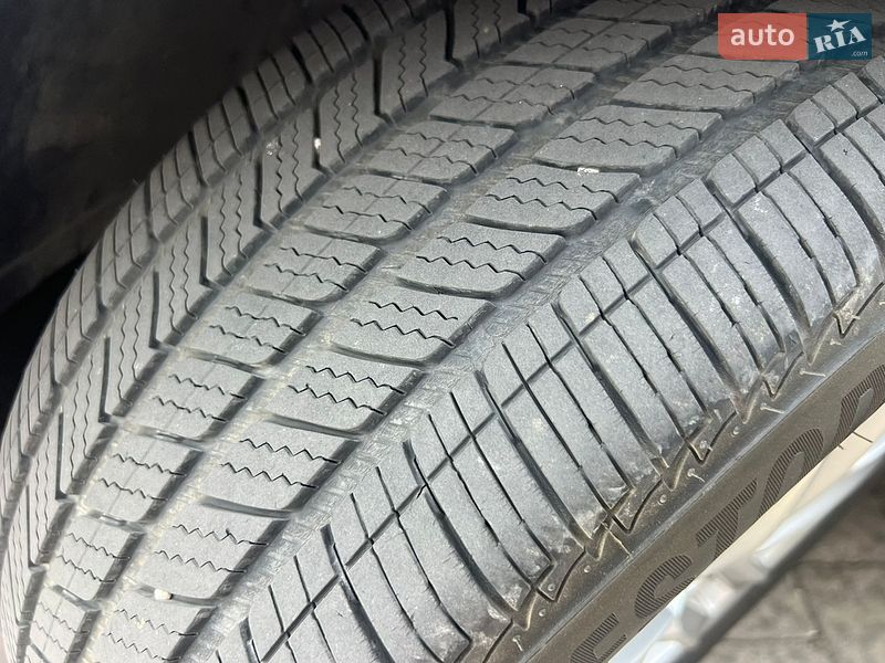 Седан Audi A4 2016 в Ровно