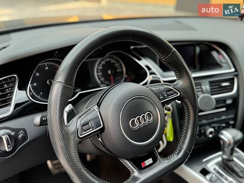Универсал Audi A4 2015 в Вараше