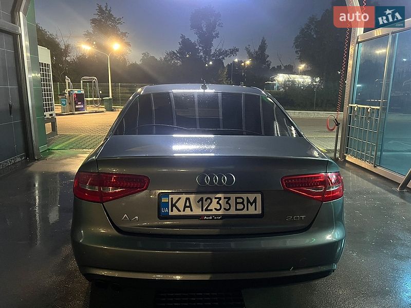 Седан Audi A4 2014 в Киеве