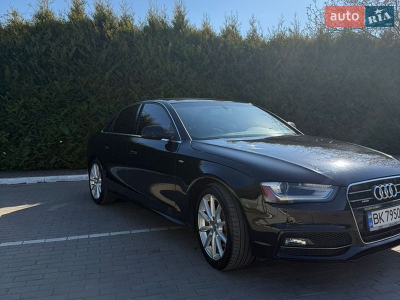 Седан Audi A4 2015 в Луцке