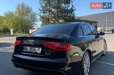 Седан Audi A4 2015 в Луцке