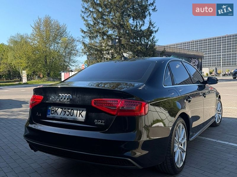 Седан Audi A4 2015 в Луцке