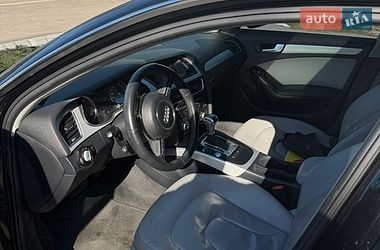 Седан Audi A4 2015 в Луцке
