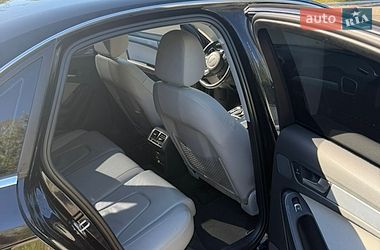Седан Audi A4 2015 в Луцке