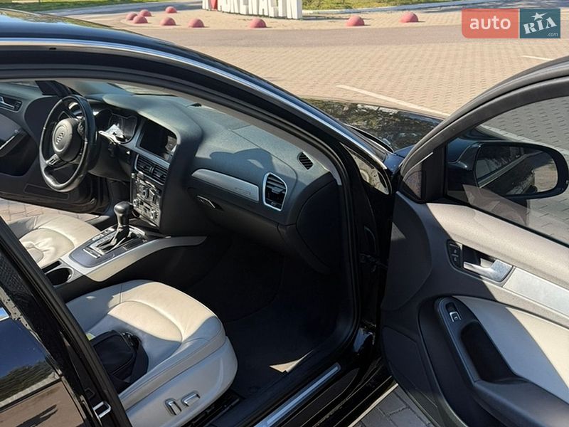 Седан Audi A4 2015 в Луцке