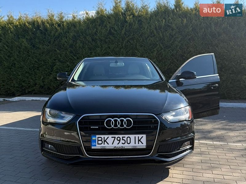 Седан Audi A4 2015 в Луцке