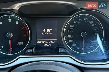 Седан Audi A4 2015 в Луцке