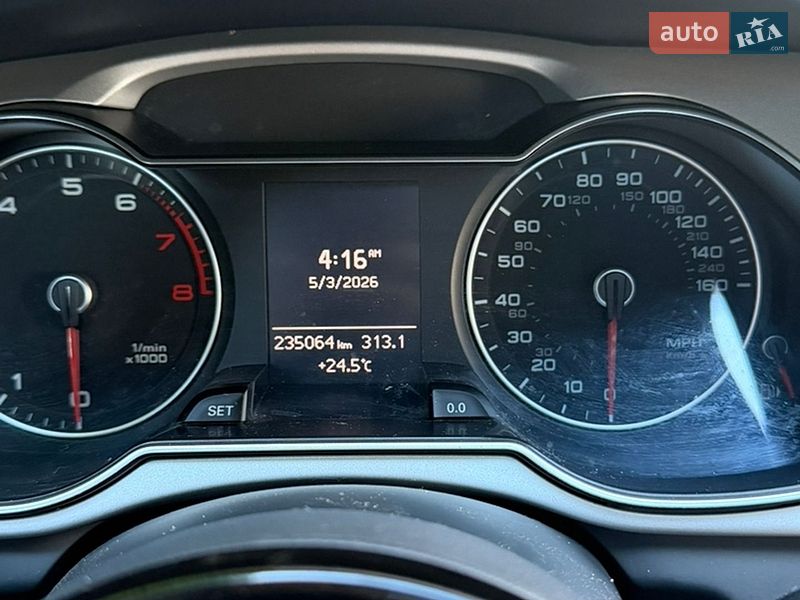 Седан Audi A4 2015 в Луцке