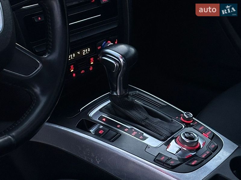 Седан Audi A4 2012 в Дніпрі