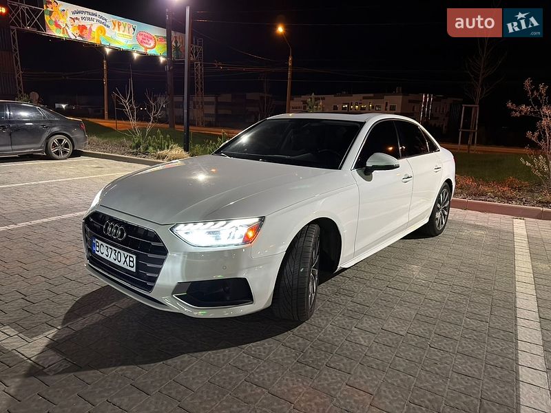 Седан Audi A4 2021 в Львові