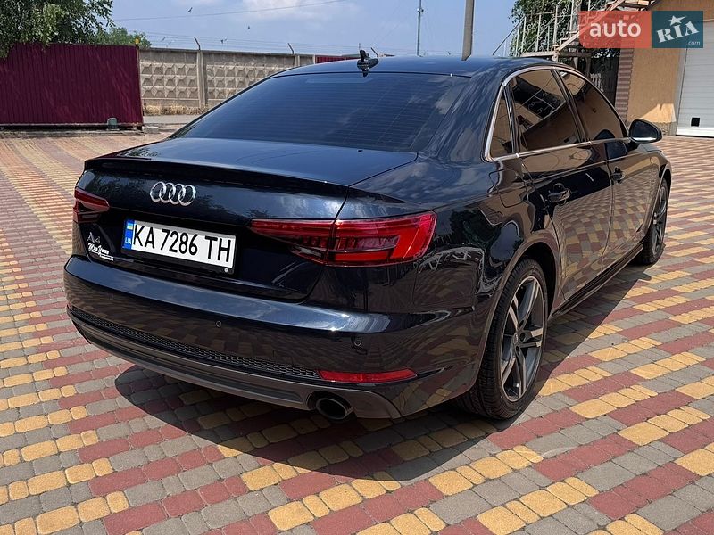Седан Audi A4 2016 в Василькове