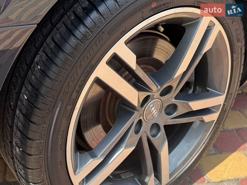 Седан Audi A4 2016 в Василькове