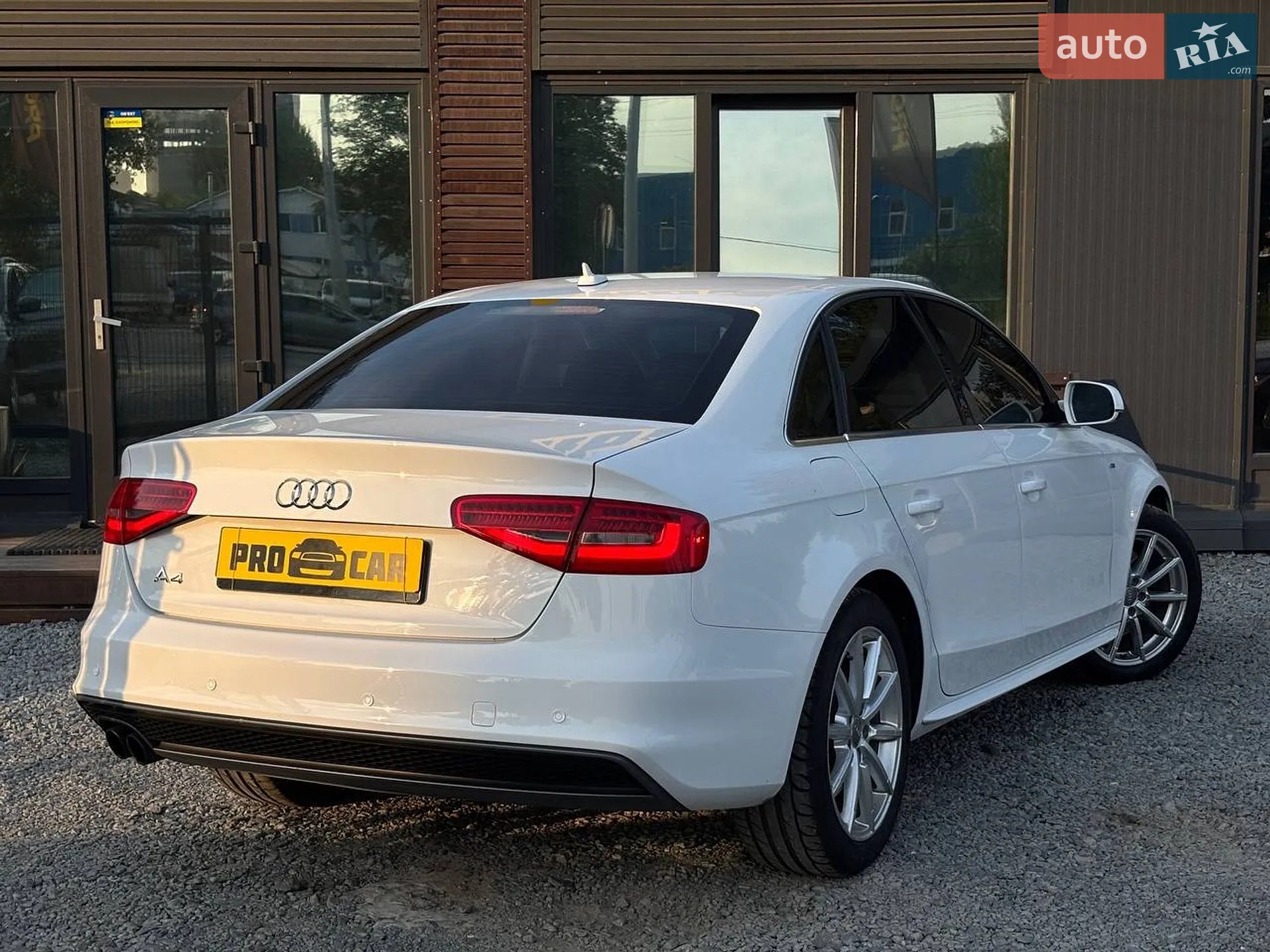 2015 Audi A4 - мініатюра 3