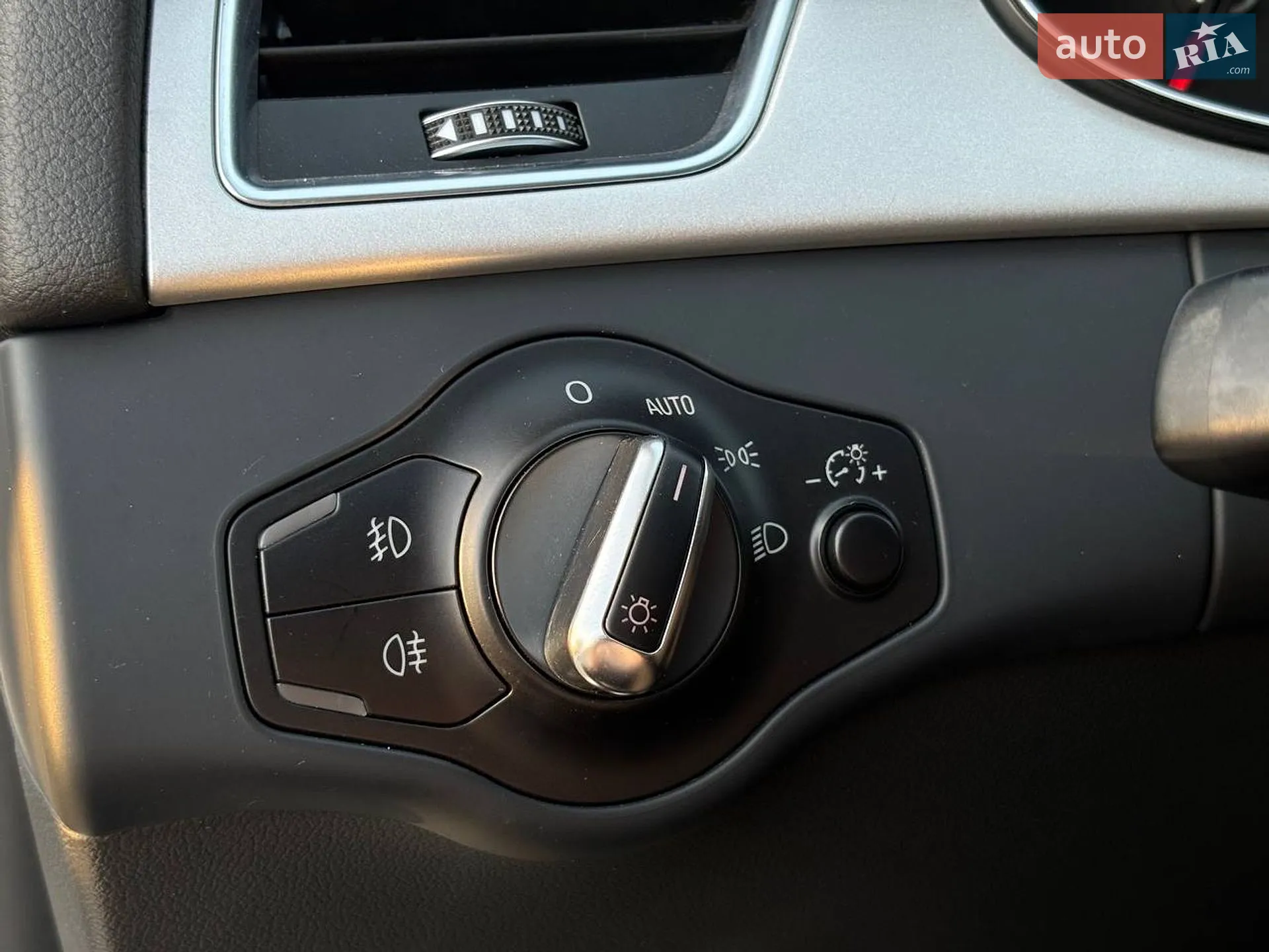 2015 Audi A4 - мініатюра 20