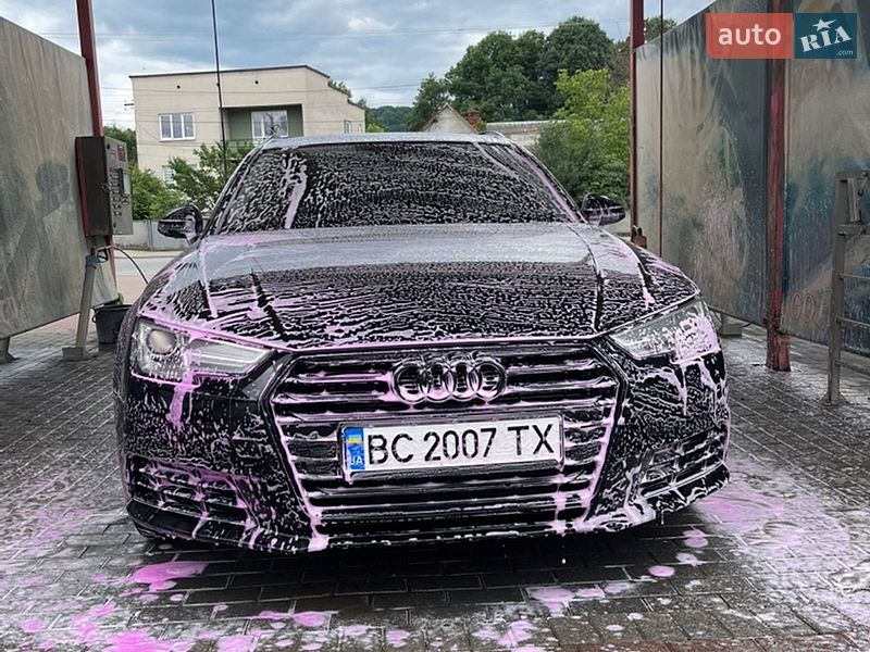 Універсал Audi A4 2016 в Хусті
