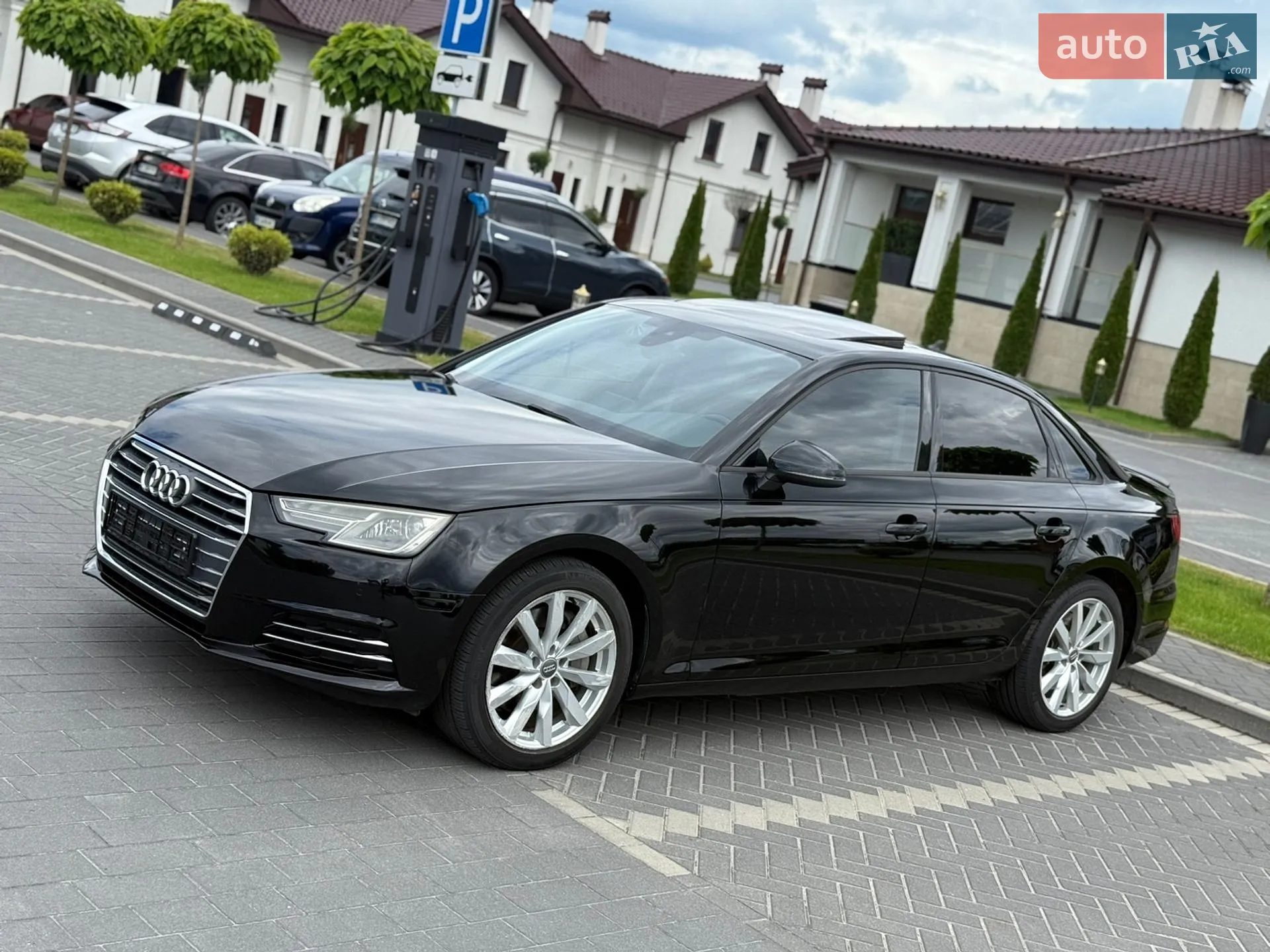 2015 Audi A4 - фото 1