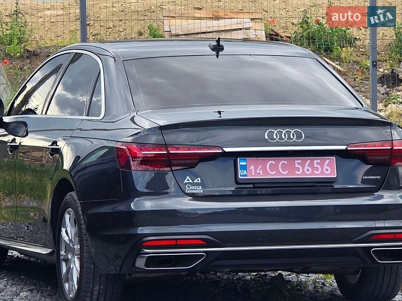 Седан Audi A4 2021 в Львові