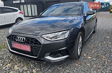 Седан Audi A4 2021 в Львові