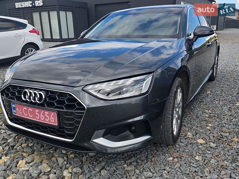 Седан Audi A4 2021 в Львові