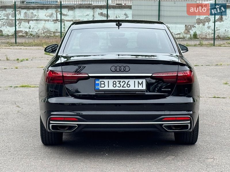 Седан Audi A4 2023 в Києві