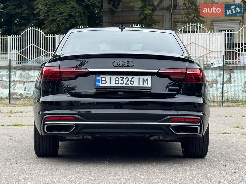 Седан Audi A4 2023 в Києві