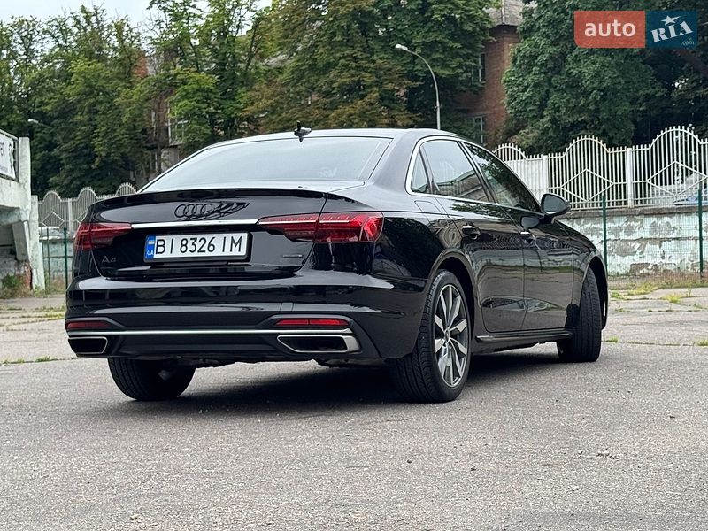Седан Audi A4 2023 в Києві