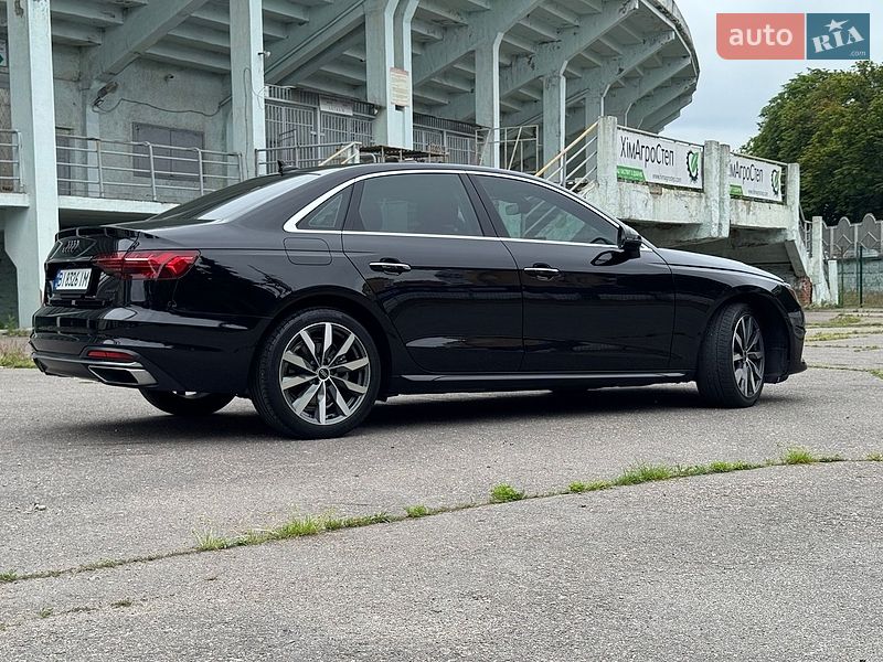 Седан Audi A4 2023 в Києві