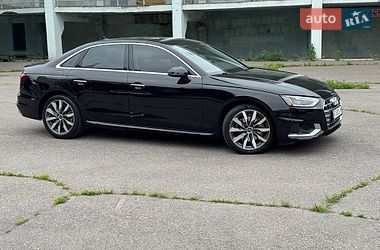 Седан Audi A4 2023 в Києві