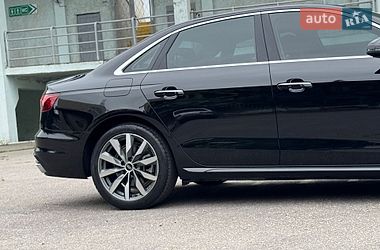 Седан Audi A4 2023 в Києві