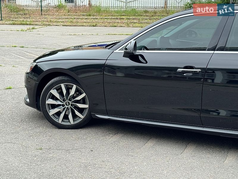 Седан Audi A4 2023 в Києві