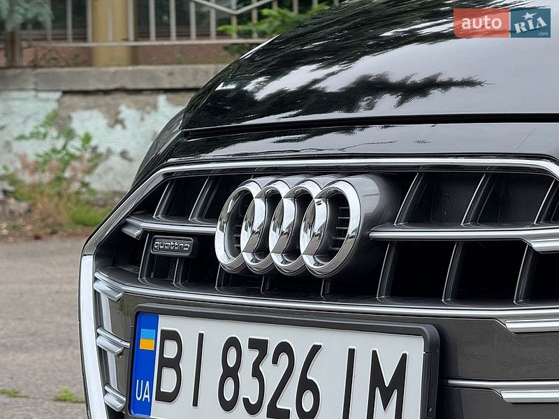 Седан Audi A4 2023 в Києві