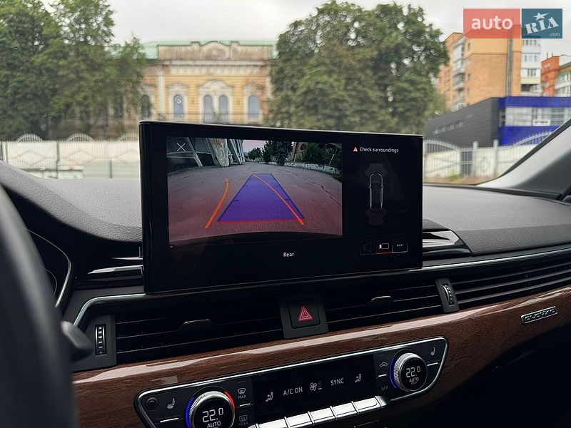 Седан Audi A4 2023 в Києві