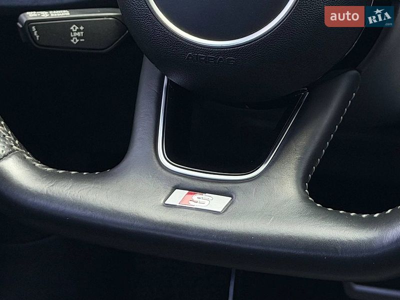 Седан Audi A4 2016 в Києві