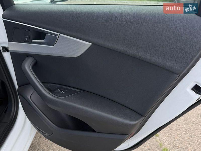 Седан Audi A4 2017 в Києві фото 14 Седан Audi A4 2017 в Києві