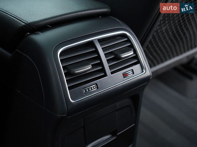 Універсал Audi A4 2015 в Одесі