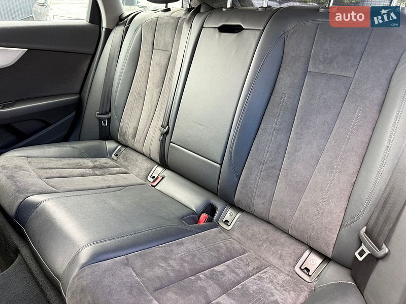 Універсал Audi A4 2019 в Луцьку