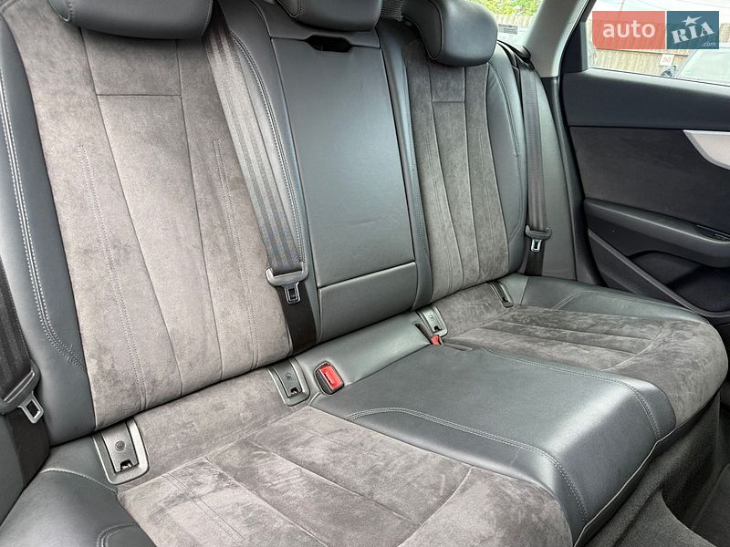 Універсал Audi A4 2019 в Луцьку