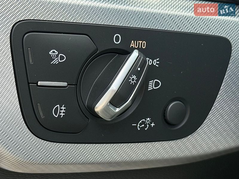 Універсал Audi A4 2019 в Луцьку